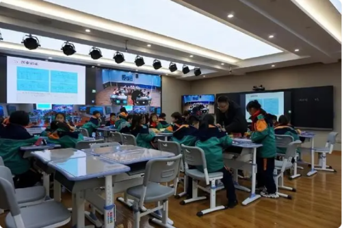 現(xiàn)代教育技術(shù)在教學(xué)中的使用現(xiàn)狀和改進(jìn)