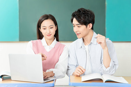 新疆大學在職研究生考試科目