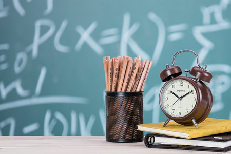 天津財經(jīng)大學在職研究生考試科目